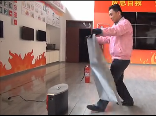 油锅火灾灭火演示场景