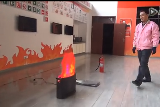 油锅火灾灭火演示场景