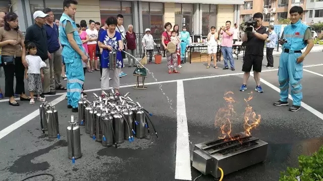 模拟灭火演练